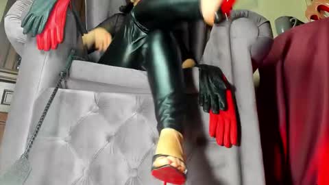 GoddessLeather online show from November 2025 03:11:01 PM