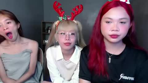 Snapshot of lady_galacticax chatting on December 2024 06:03:02 AM    online show from December 2024 06:03:02 AM