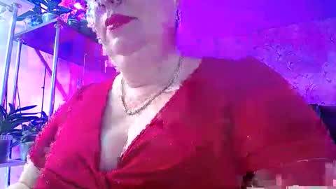 Lady Gloria online show from November 2025 06:58:01 AM