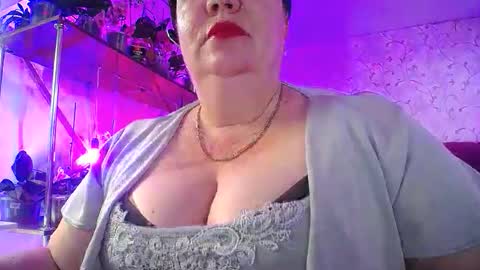 Snapshot of lady_gloria chatting on May 2026 08:08:02 AM Lady Gloria online show from May 2026 08:08:02 AM