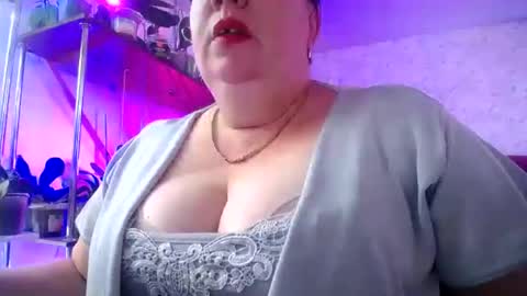 Lady Gloria online show from July 2026 11:26:02 AM