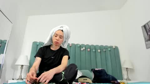 Snapshot of lady_godss chatting on January 2025 02:50:01 AM Lady godss online show from January 2025 02:50:01 AM