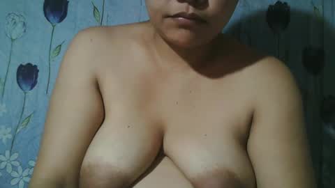 Snapshot of lady_love063 chatting on January 2025 02:42:01 PM lady_love063 online show from January 2025 02:42:01 PM