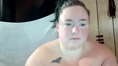 Snapshot of lady_lynns_shadow chatting on October 2025 05:22:02 PM Lady Lynns Shadow online show from October 2025 05:22:02 PM