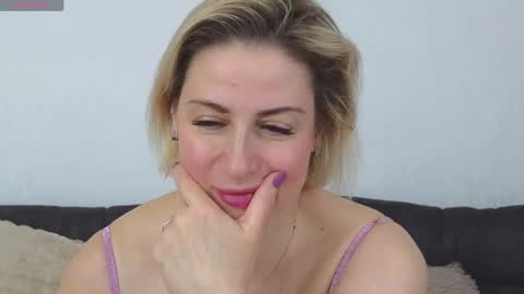 Snapshot of lady_murenza chatting on March 2025 11:54:02 PM Diana online show from March 2025 11:54:02 PM