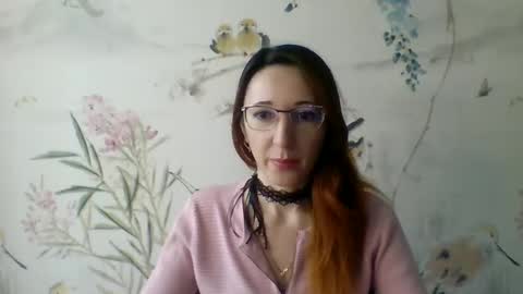 Kira online show from October 2025 10:28:02 AM