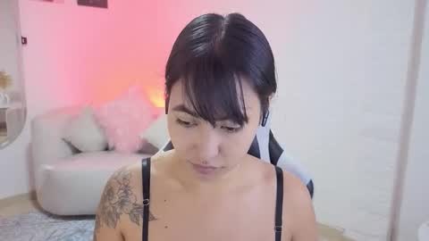 Lady Violet Bridgerton online show from January 2026 08:45:01 PM