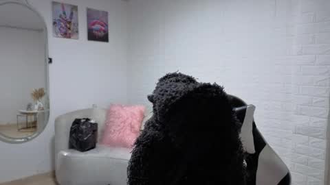 Lady Violet Bridgerton online show from April 2026 08:09:02 PM