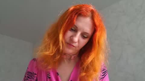 Sima Ladybigsmile online show from March 2026 07:15:01 AM