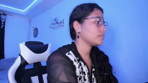 Snapshot of ladybrown_16 chatting on December 2024 05:13:01 AM Lady online show from December 2024 05:13:01 AM