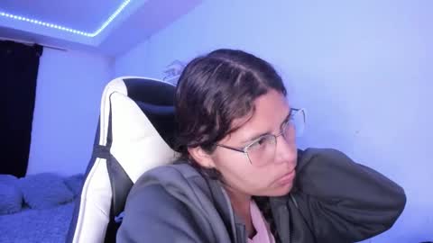  Lady  online show from November 2025 05:51:02 AM