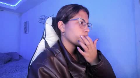  Lady  online show from February 2026 02:32:01 AM