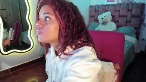 leidy daniela online show from February 2025 09:32:02 AM