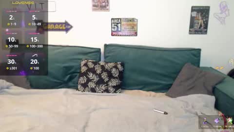 Snapshot of ladydrammer chatting on December 2025 07:31:01 PM LadyDrummer online show from December 2025 07:31:01 PM