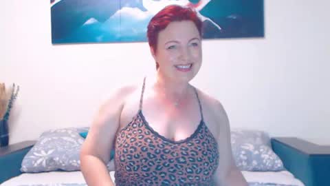 Snapshot of ladyelizabeth777 chatting on July 2026 06:27:01 AM Beth online show from July 2026 06:27:01 AM