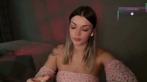Snapshot of ladylancaster chatting on May 2026 12:43:01 PM ladylancaster online show from May 2026 12:43:01 PM