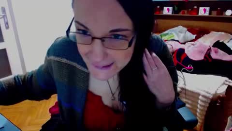 Snapshot of ladylhoty chatting on April 2026 08:40:01 PM LadyLHoty online show from April 2026 08:40:01 PM