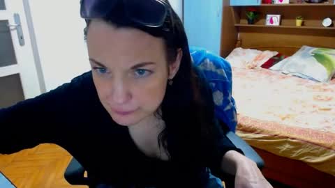 Snapshot of ladylhoty chatting on June 2026 12:28:02 AM LadyLHoty online show from June 2026 12:28:02 AM