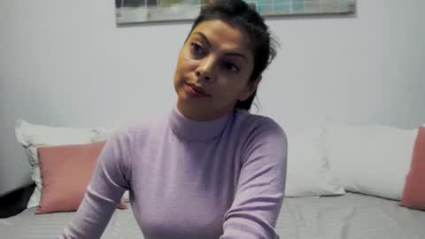 Lia online show from December 2024 04:45:01 AM