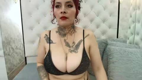Snapshot of ladymiax chatting on July 2026 03:43:01 AM LadyMiaX online show from July 2026 03:43:01 AM
