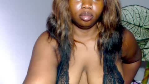 youngladynina online show from May 2026 08:43:02 AM