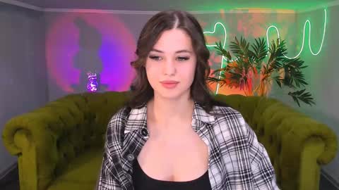 Amelia online show from February 2025 07:57:02 PM