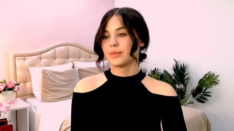 Amelia online show from September 2025 12:43:02 PM