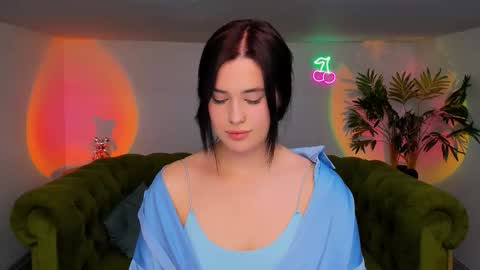 Amelia online show from October 2025 01:20:01 PM