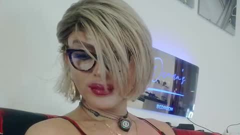 Snapshot of ladyoxana chatting on May 2026 08:03:01 PM Oxana online show from May 2026 08:03:01 PM