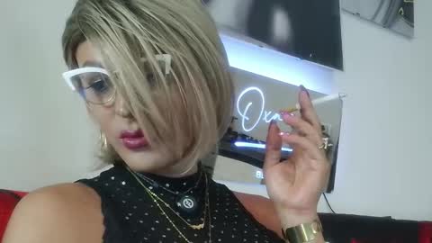 Snapshot of ladyoxana chatting on May 2026 01:01:01 AM Oxana online show from May 2026 01:01:01 AM