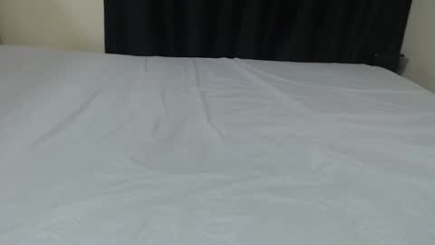 ladyqeeen online show from February 2026 07:31:01 PM