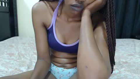 ladyqeeen online show from March 2026 06:47:02 PM