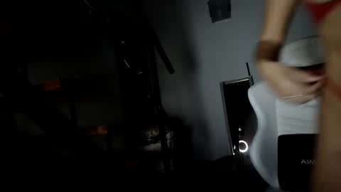 ladysusurros online show from February 2026 10:29:01 PM