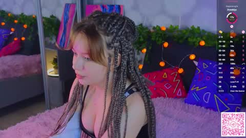 Lilia online show from October 2025 07:00:01 PM