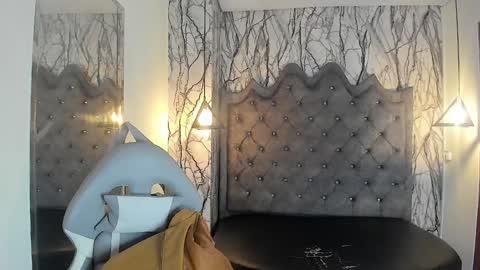 Laia online show from December 2024 12:05:01 PM