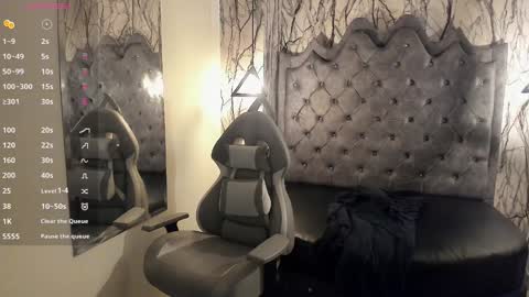 Laia online show from December 2024 11:18:01 AM