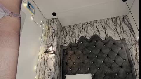 Laia online show from January 2025 06:09:01 PM