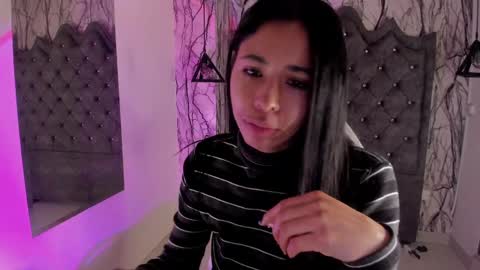 Laia online show from January 2025 05:38:02 PM