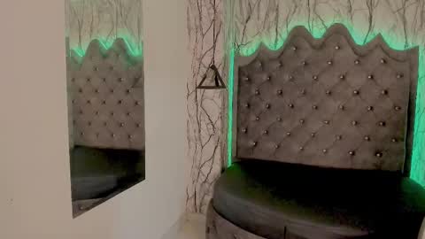 Laia online show from March 2025 04:07:02 PM