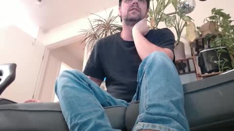 Snapshot of laidback_and_chill chatting on December 2024 02:31:02 AM Rick online show from December 2024 02:31:02 AM