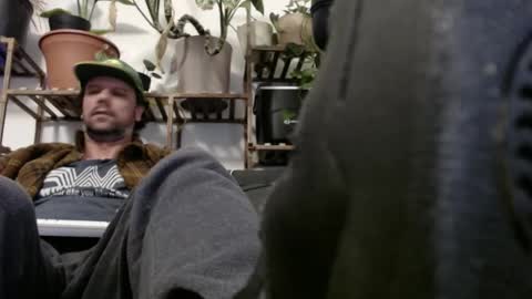 Snapshot of laidback_and_chill chatting on January 2025 08:56:01 AM Rick online show from January 2025 08:56:01 AM