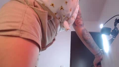 LALI online show from October 2025 08:28:02 PM