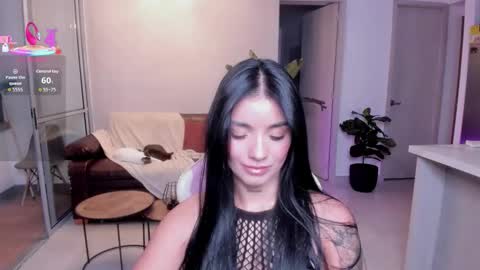 Laira online show from October 2025 11:49:01 PM