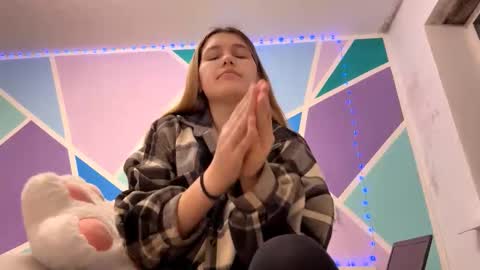 Sophie online show from March 2026 02:17:02 AM