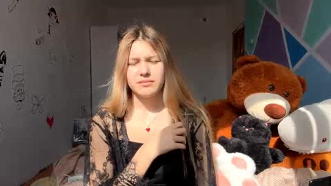 Sophie online show from March 2026 09:43:02 AM