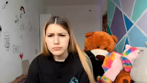 Sophie online show from April 2026 11:14:02 AM