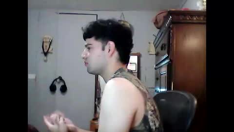 Snapshot of lakewood4523 chatting on March 2026 05:18:01 AM Carlosss online show from March 2026 05:18:01 AM