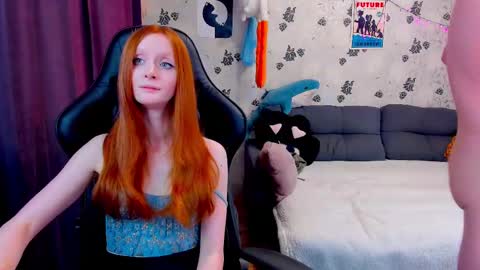 Snapshot of laksmrrr chatting on February 2025 01:44:01 PM Lu  Alex online show from February 2025 01:44:01 PM