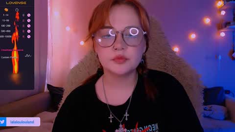 Snapshot of lala_loulou chatting on March 2025 08:59:01 AM Nicky online show from March 2025 08:59:01 AM