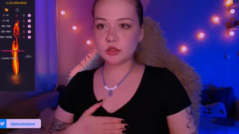 Snapshot of lala_loulou chatting on March 2025 04:49:02 AM Nicky online show from March 2025 04:49:02 AM